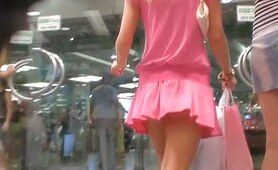 The pink outfit of this chick immediately drew my attention as well as her hot upskirt