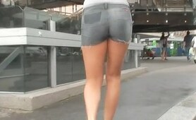 Blonde in hot girls denim shorts was easily spied on the camera hidden in mans cloths